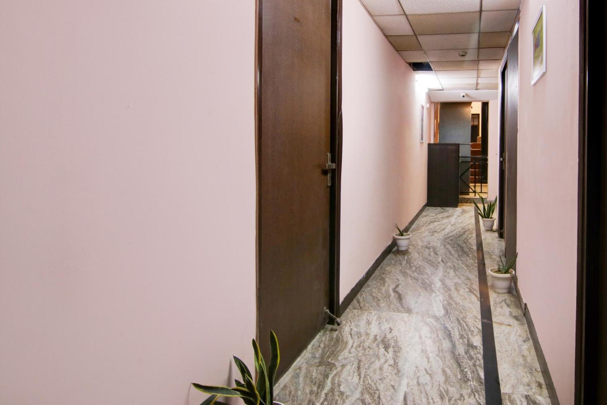 Hotel O Manya Stay 新德里 外观 照片